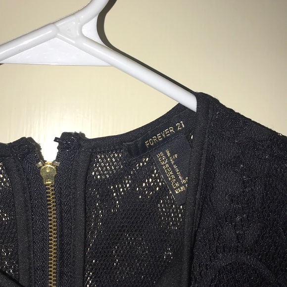 black lace dress - Picture 3 of 3